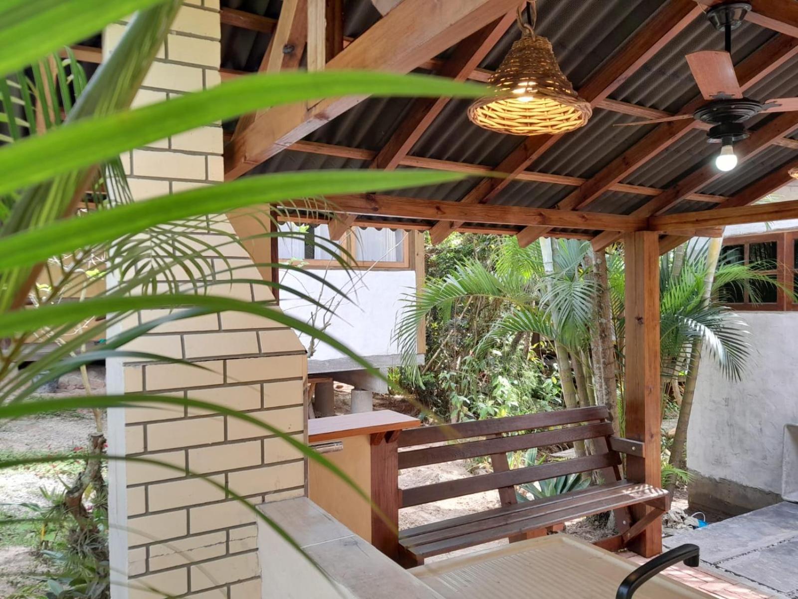 Recanto Das Bromelias Chales Guarda do Embaú Екстериор снимка